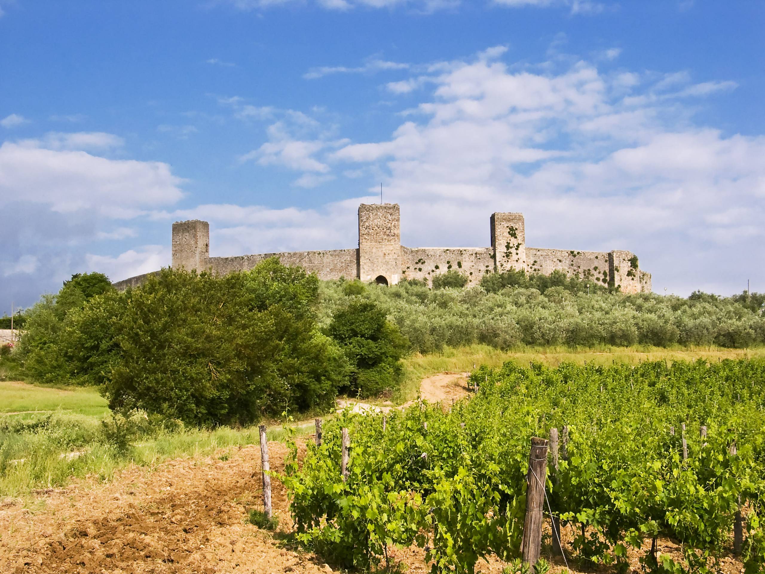 dodaj-opinie-o-miejscowo-ci-monteriggioni-toskania-w-ochy